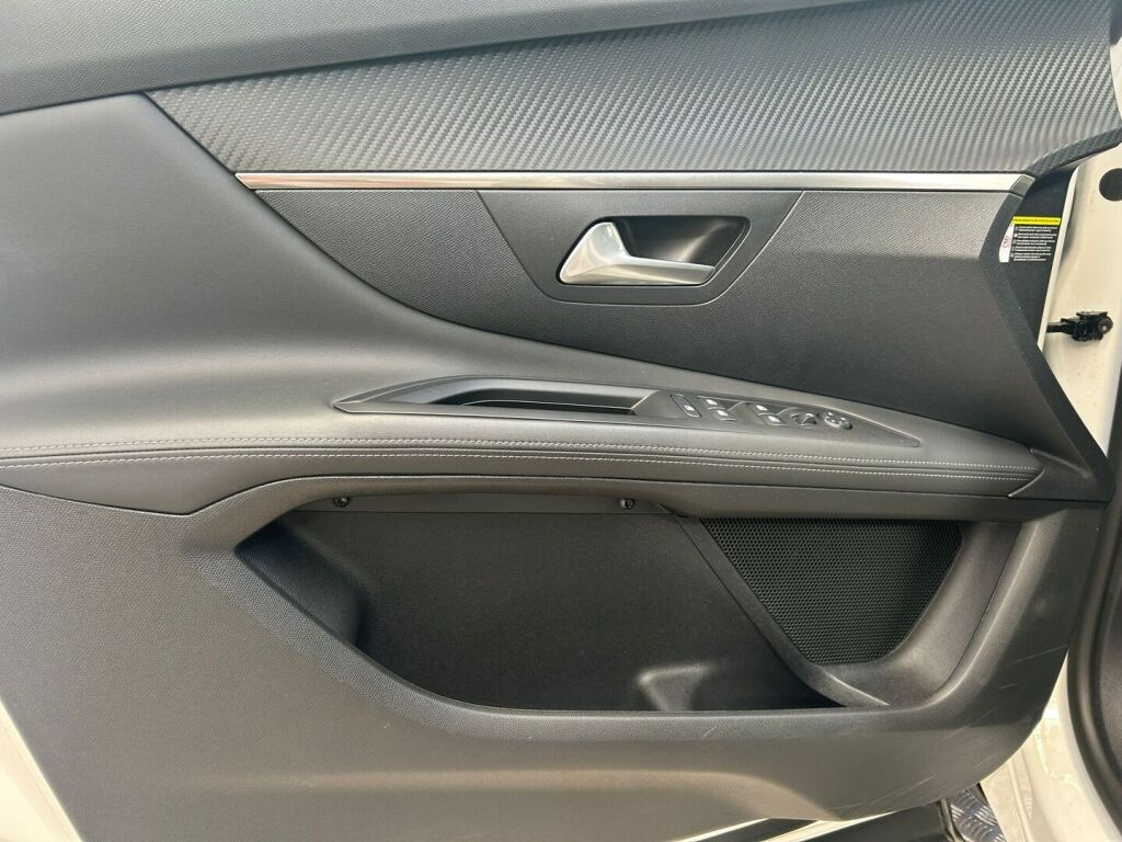 Peugeot 3008 2020 Valkoinen