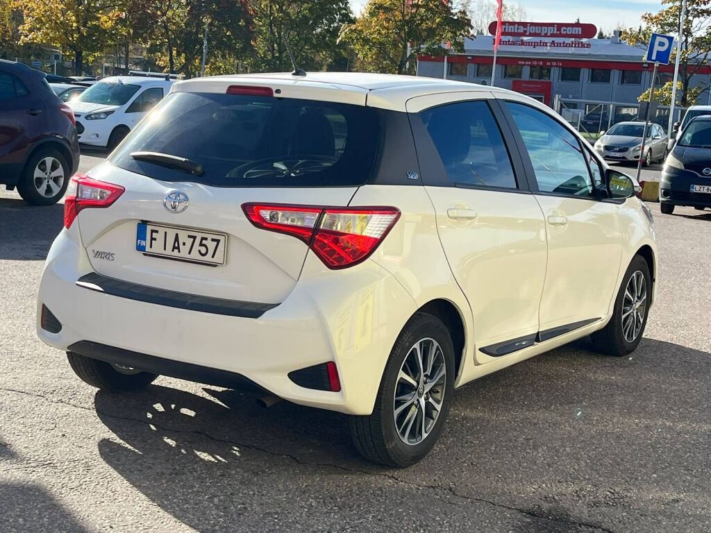 Toyota Yaris 2020 Valkoinen