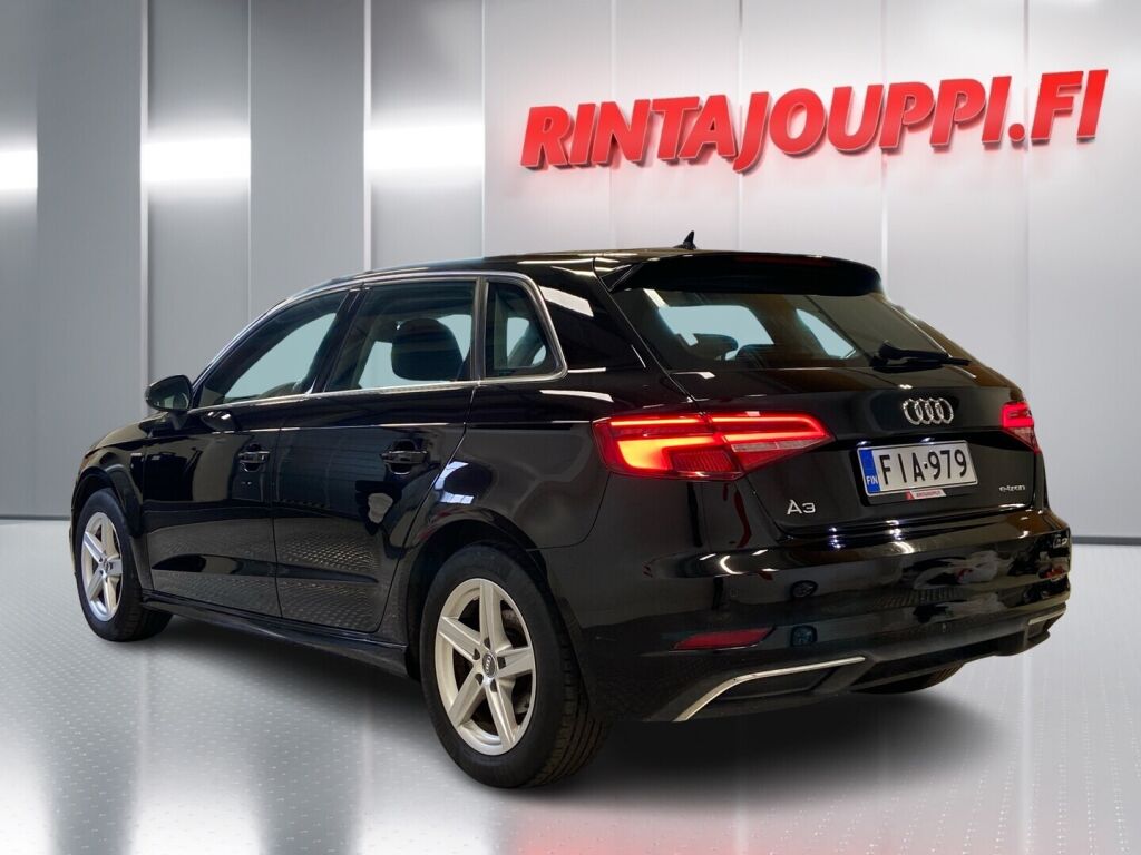 Audi A3 2017 Musta