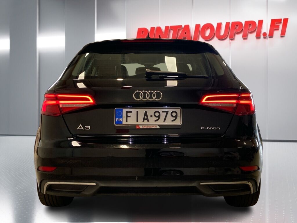 Audi A3 2017 Musta