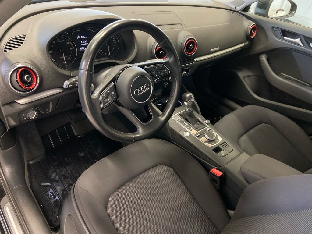 Audi A3 2017 Musta