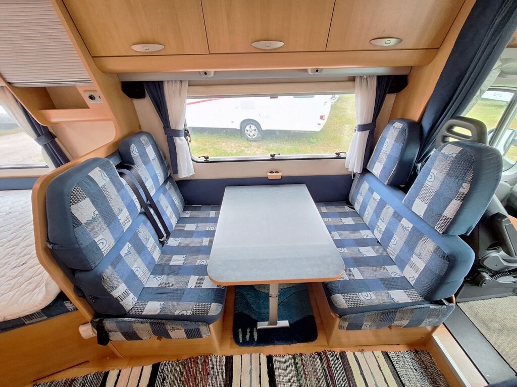 Adria Coral Sport 573 DS 2007 Valkoinen