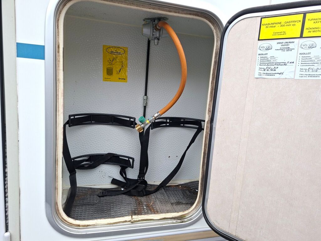 Adria Coral Sport 573 DS 2007 Valkoinen