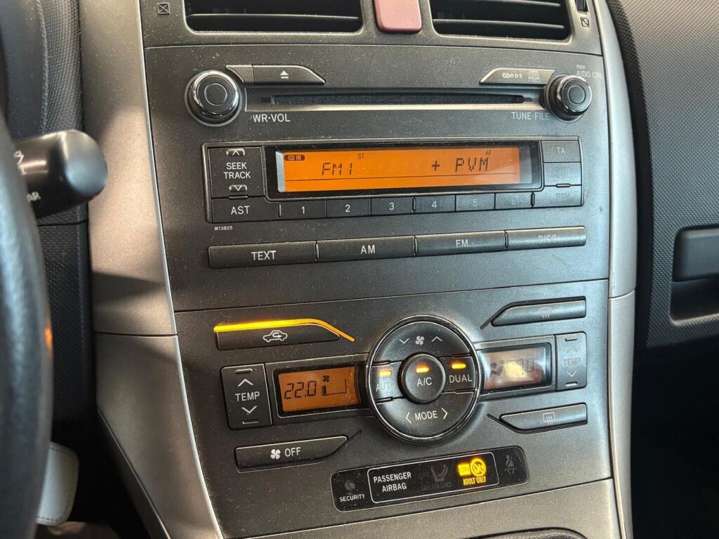 Toyota Auris 2007 Hopea