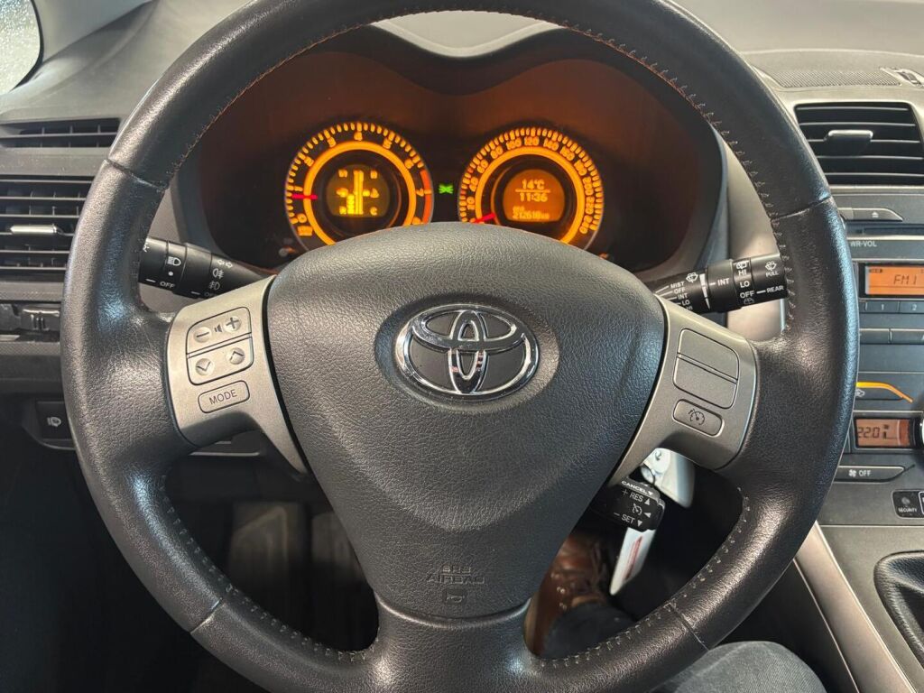 Toyota Auris 2007 Hopea
