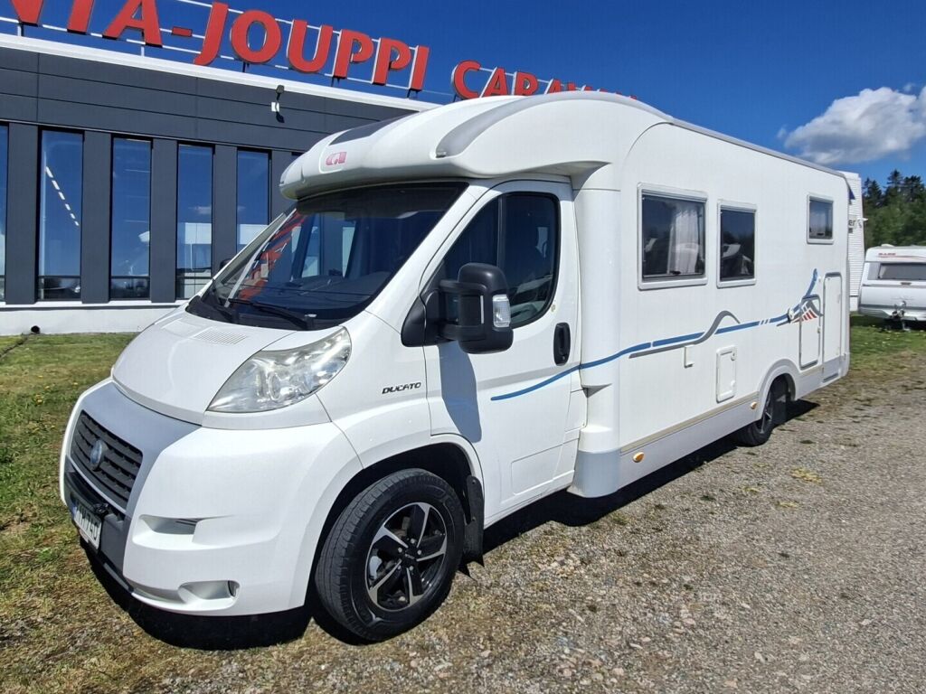 Adria Coral Plus 660 SL 2007 Valkoinen