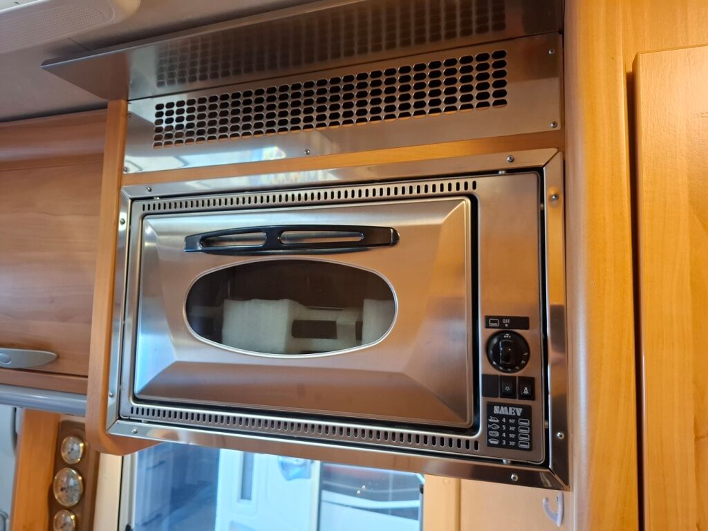 Adria Coral Plus 660 SL 2007 Valkoinen