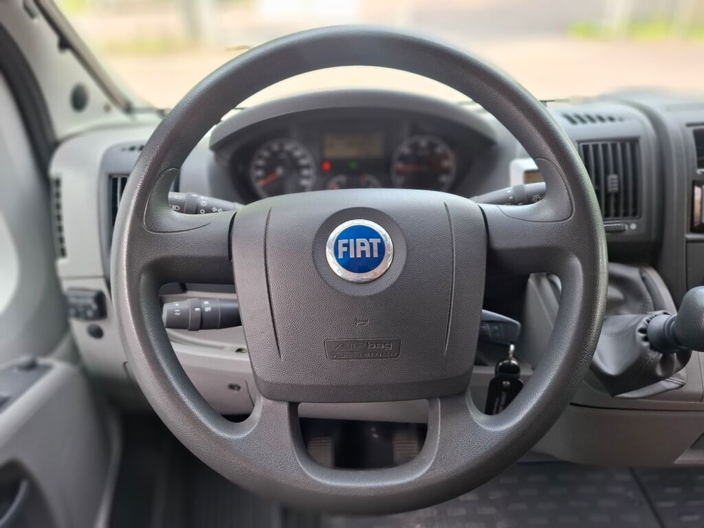 Adria Coral Plus 660 SL 2007 Valkoinen