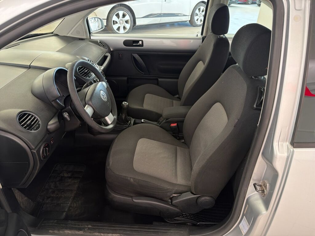 Volkswagen New Beetle 2008 Harmaa