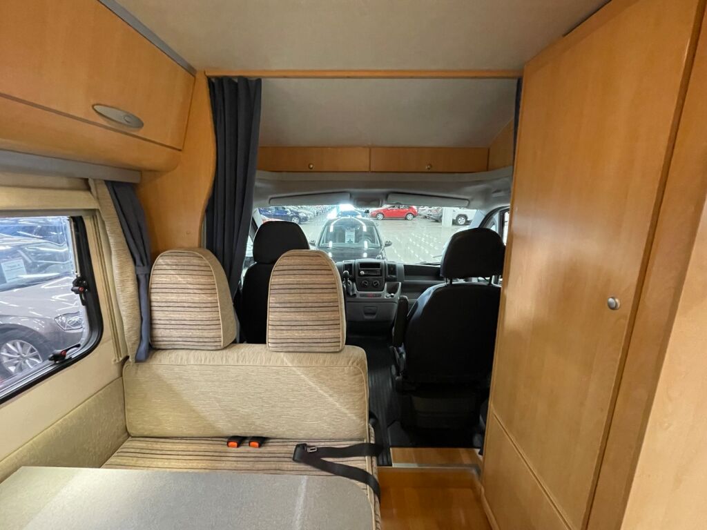 Adria CORAL SPORT 573 DS 2008 Valkoinen