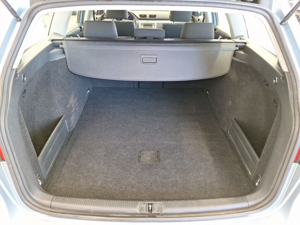 Volkswagen Passat 2008 Sininen