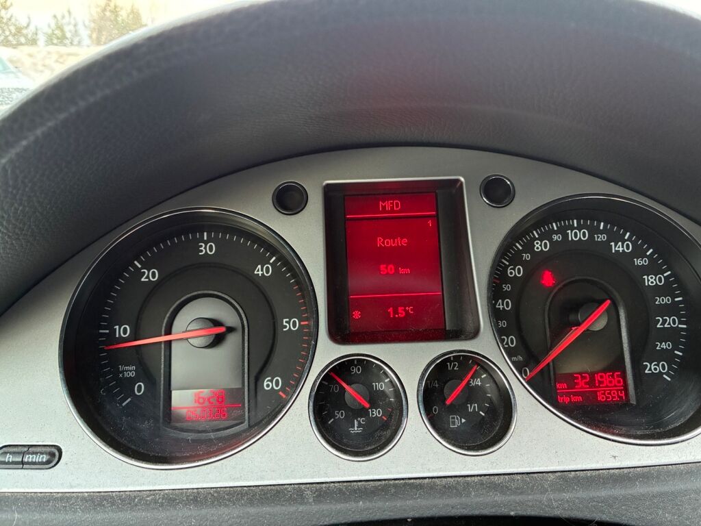 Volkswagen Passat 2008 Sininen