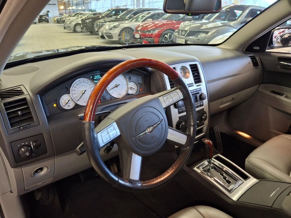 Chrysler 300C 2007 Harmaa