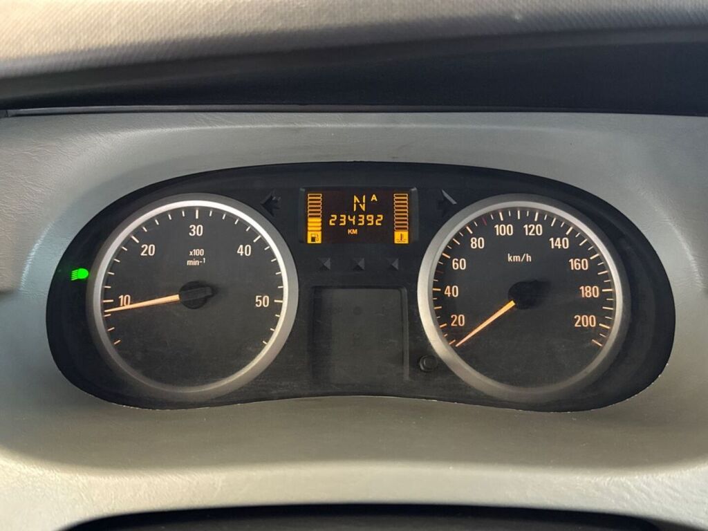 Opel Vivaro 2008 Hopea