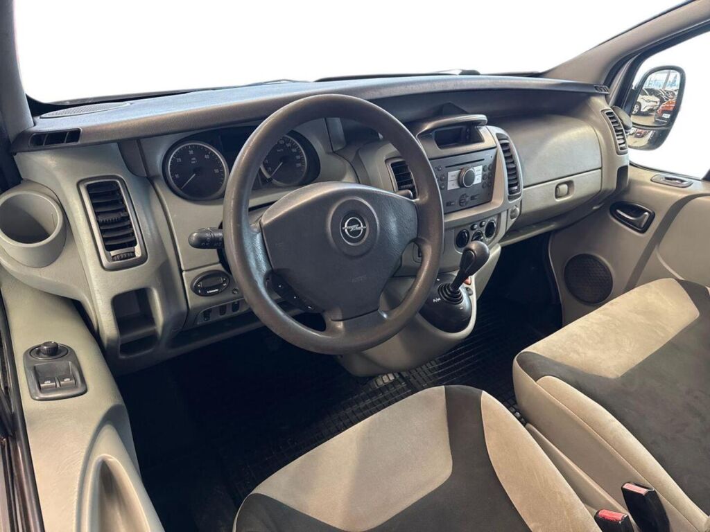 Opel Vivaro 2008 Hopea