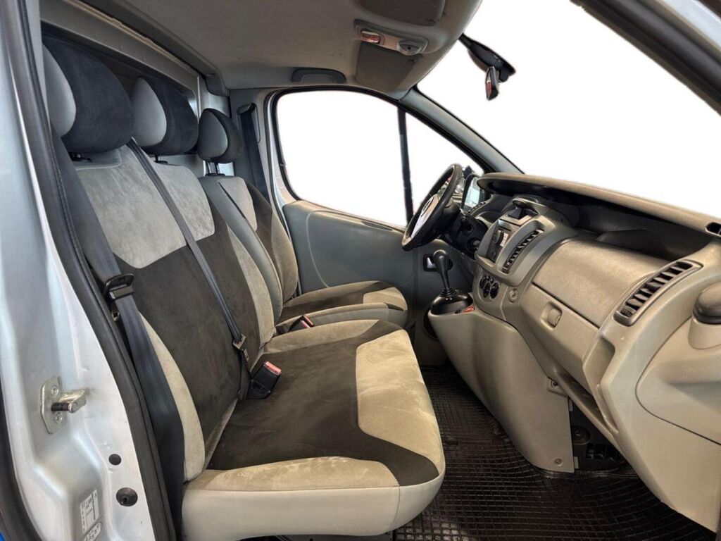 Opel Vivaro 2008 Hopea