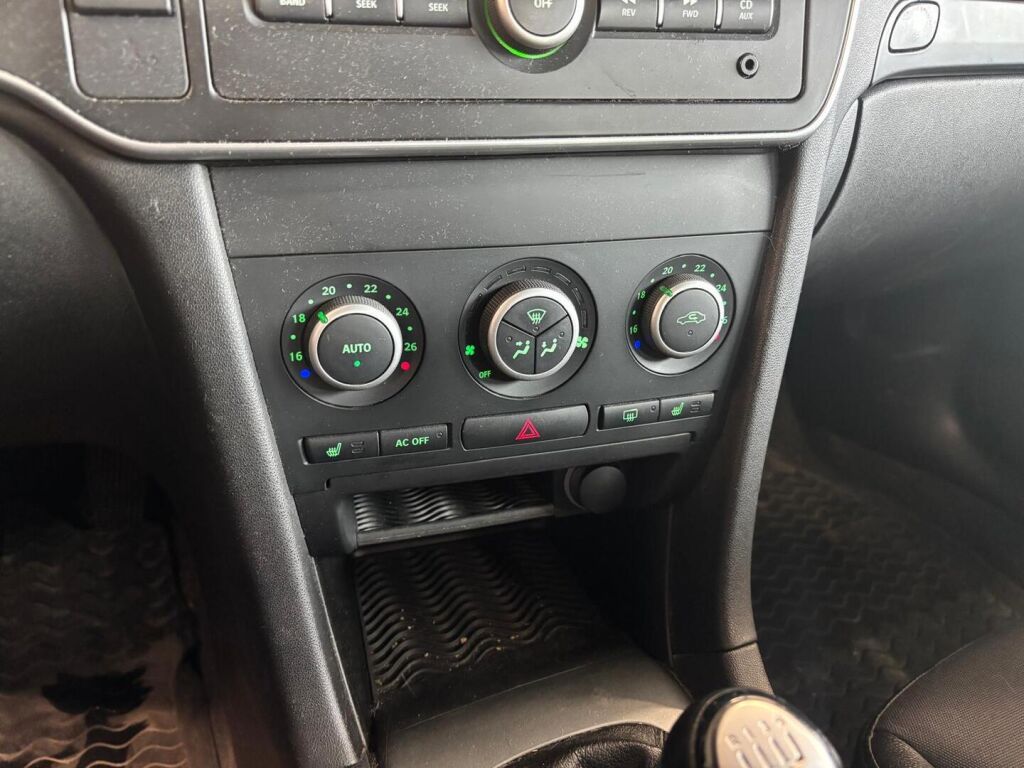 Saab 9-3 2007 Punainen