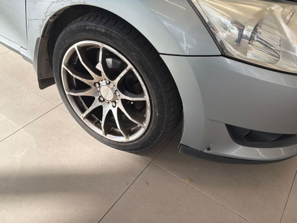 Toyota Auris 2008 Hopea