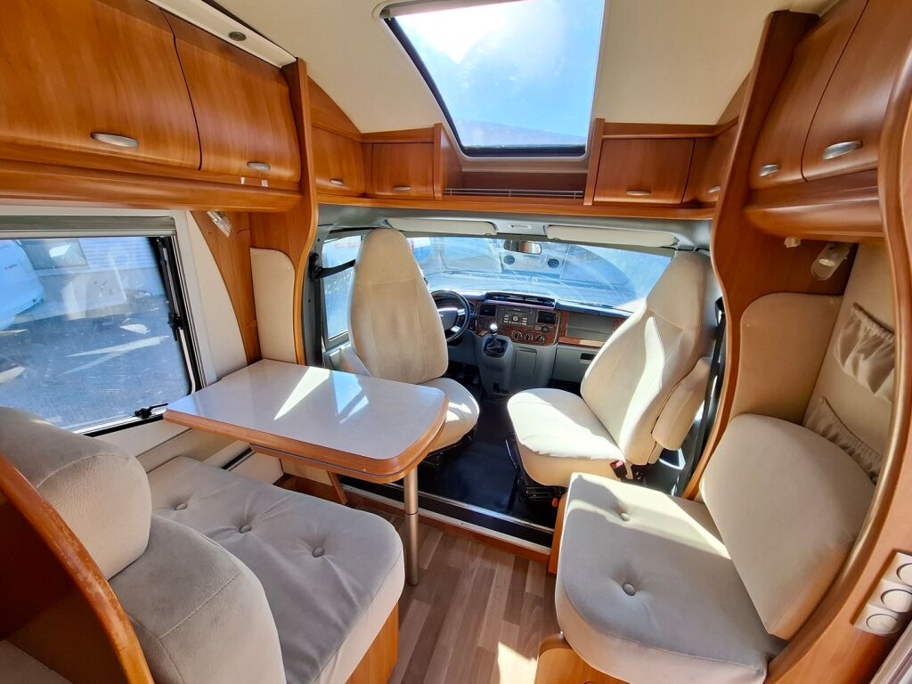 Hobby T 500 GESC VAN Exclusive 2008 Valkoinen