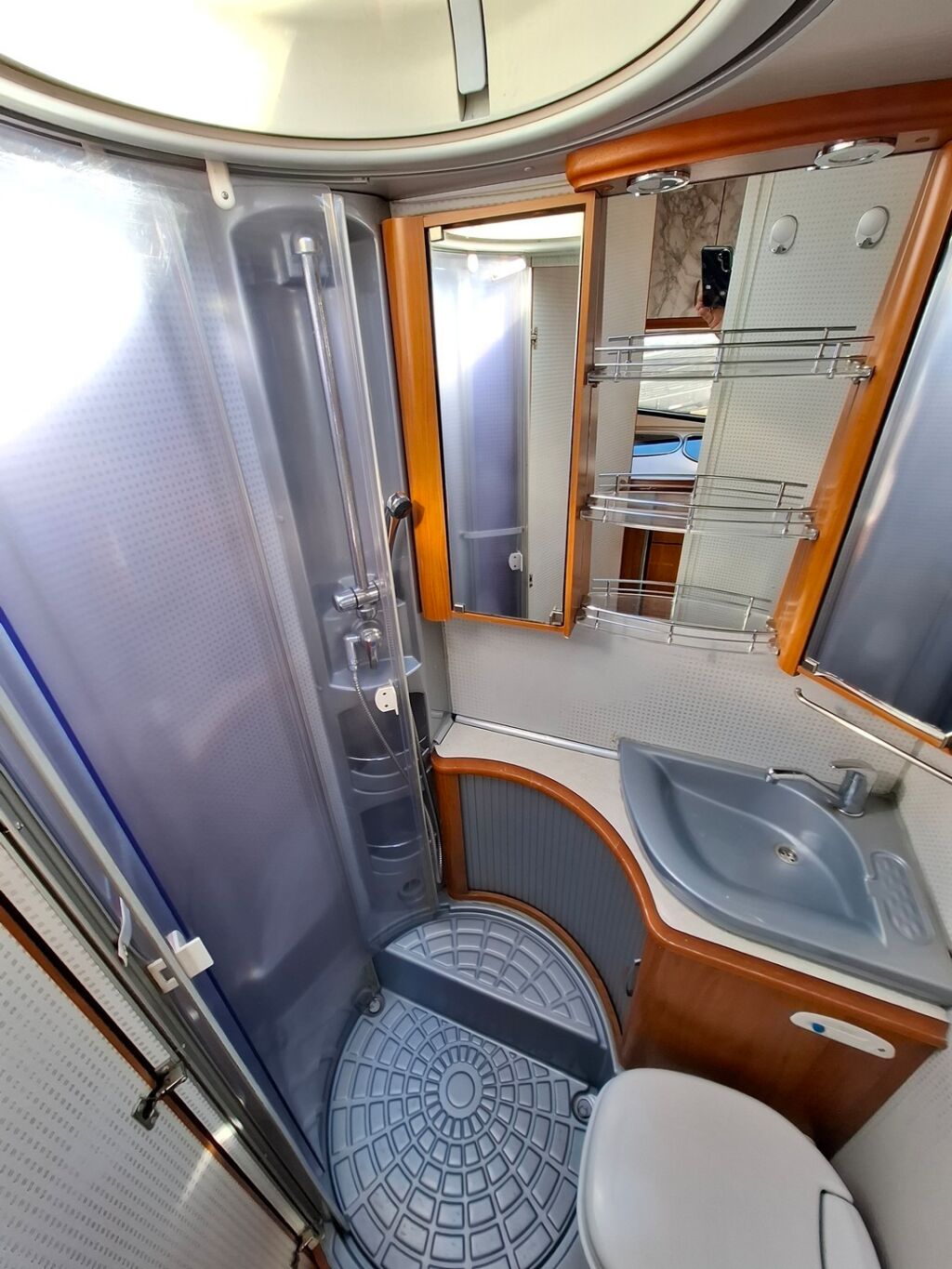 Hobby T 500 GESC VAN Exclusive 2008 Valkoinen