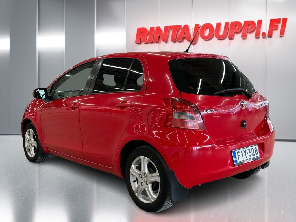 Toyota Yaris 2008 Punainen