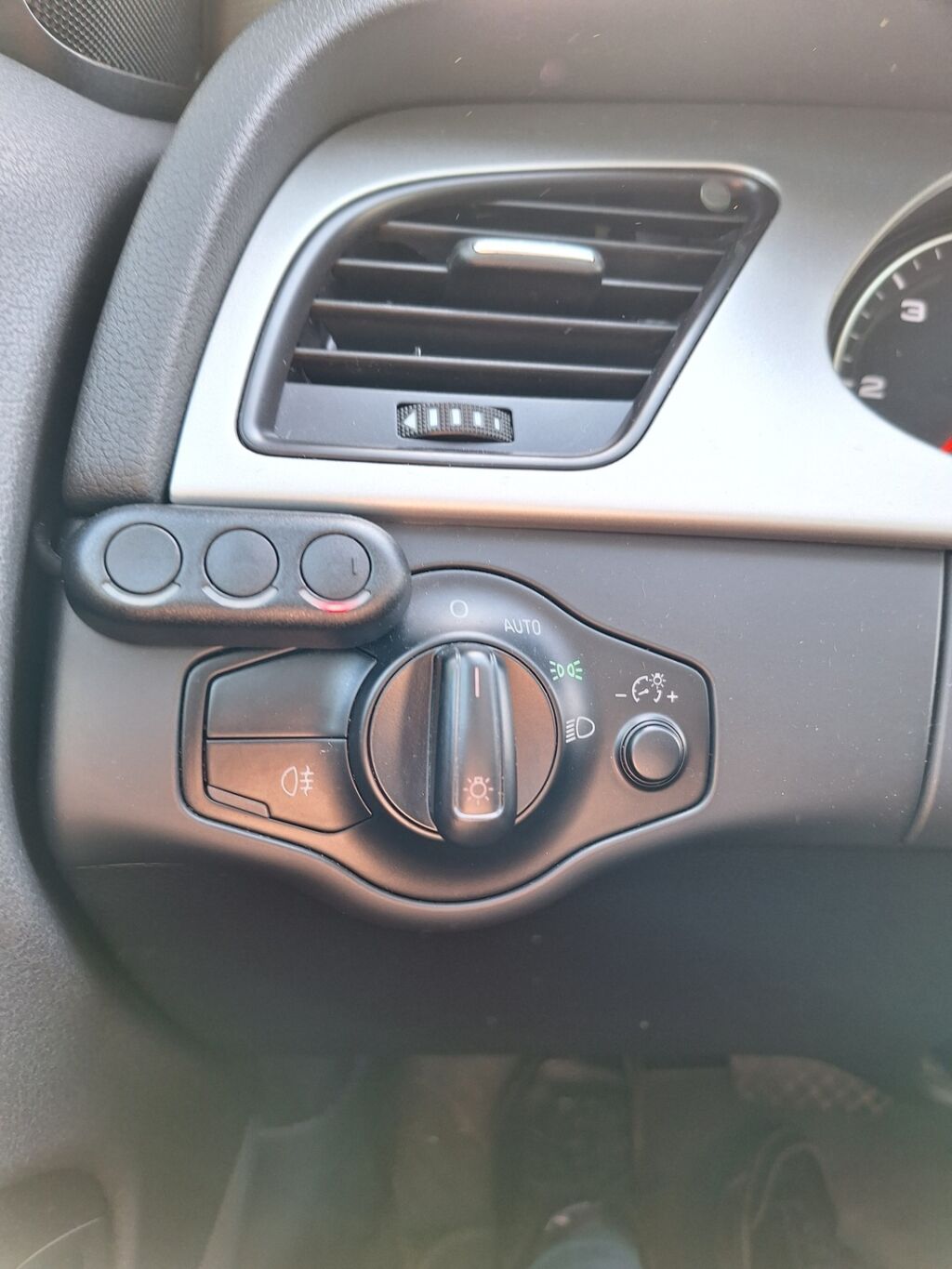 Audi A4 2008 Punainen