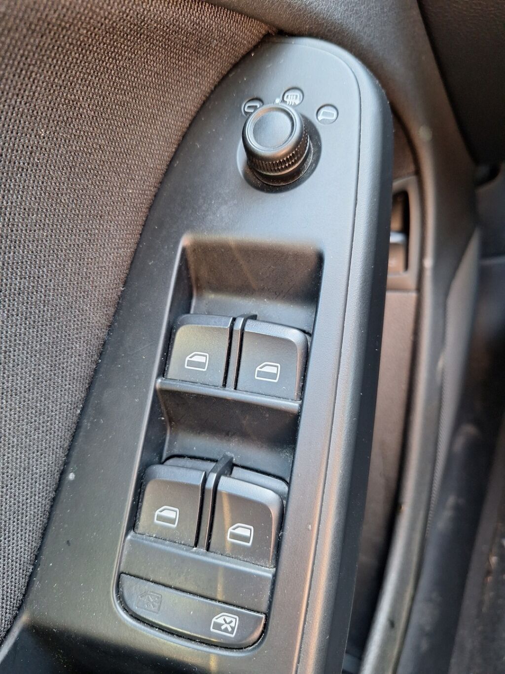 Audi A4 2008 Punainen