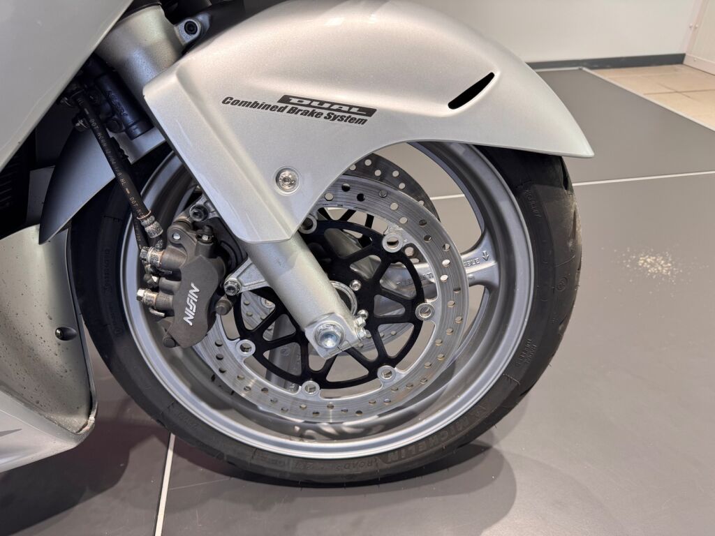 Honda CBR 2005 PJ U 196