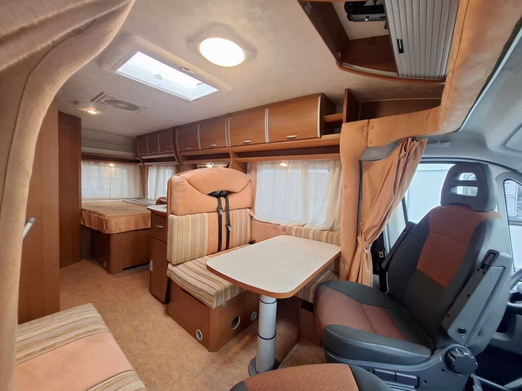 Elnagh Duke 420 L 2009 Valkoinen