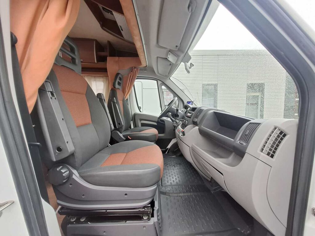 Elnagh Duke 420 L 2009 Valkoinen