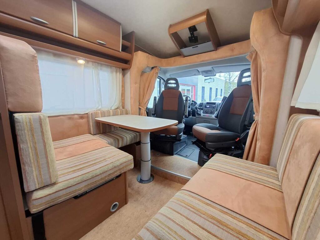 Elnagh Duke 420 L 2009 Valkoinen