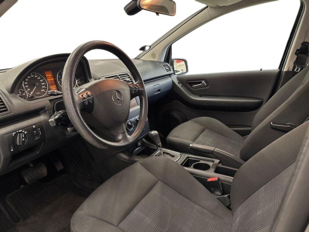 Mercedes-Benz A 2009 Musta