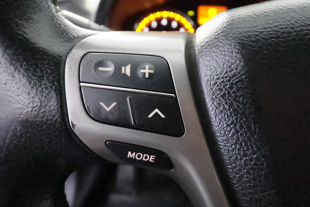 Toyota Avensis 2009 Harmaa