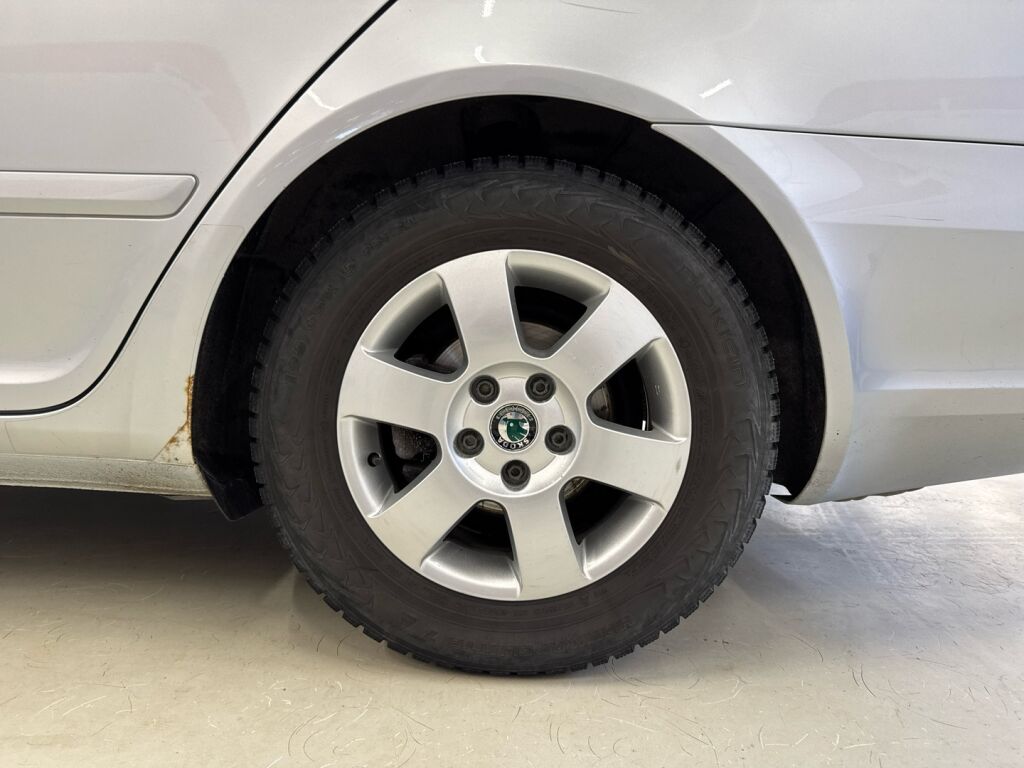 Skoda Octavia 2009 Harmaa