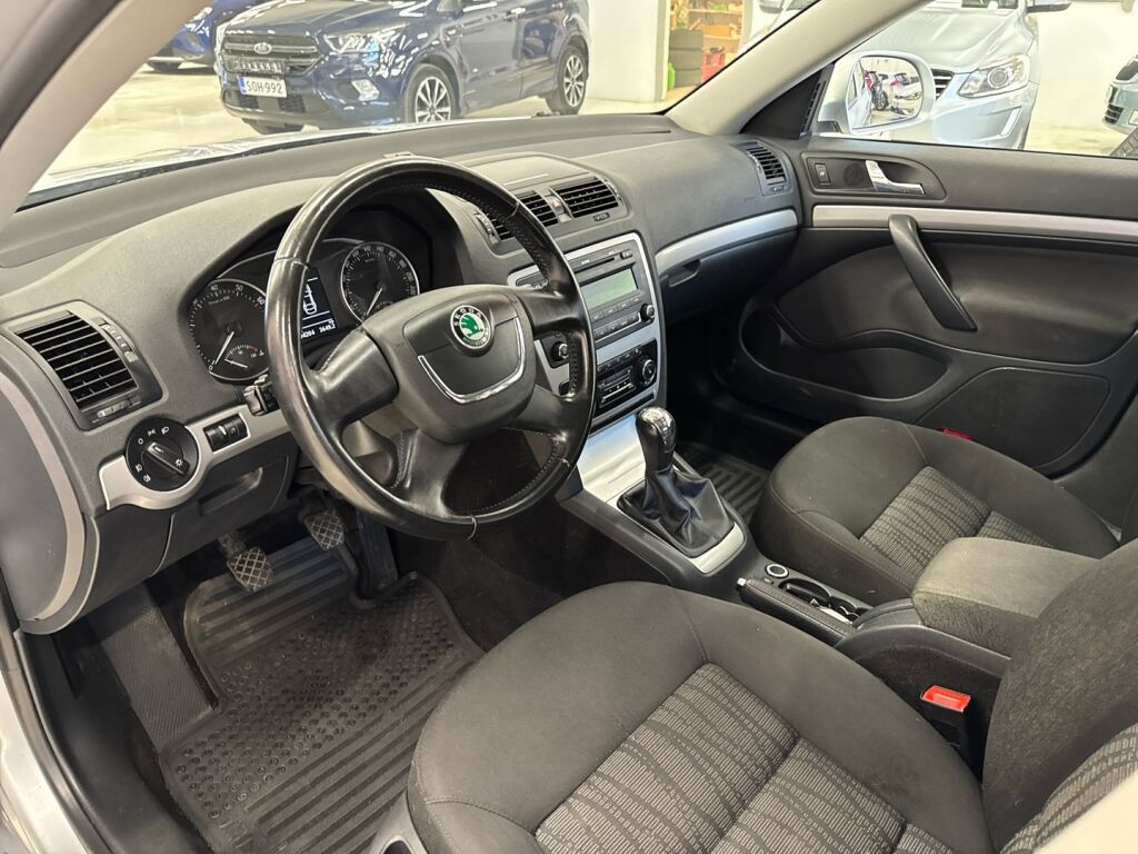 Skoda Octavia 2009 Harmaa