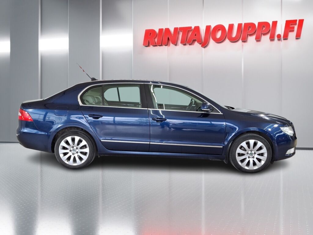 Skoda Superb 2009 Sininen