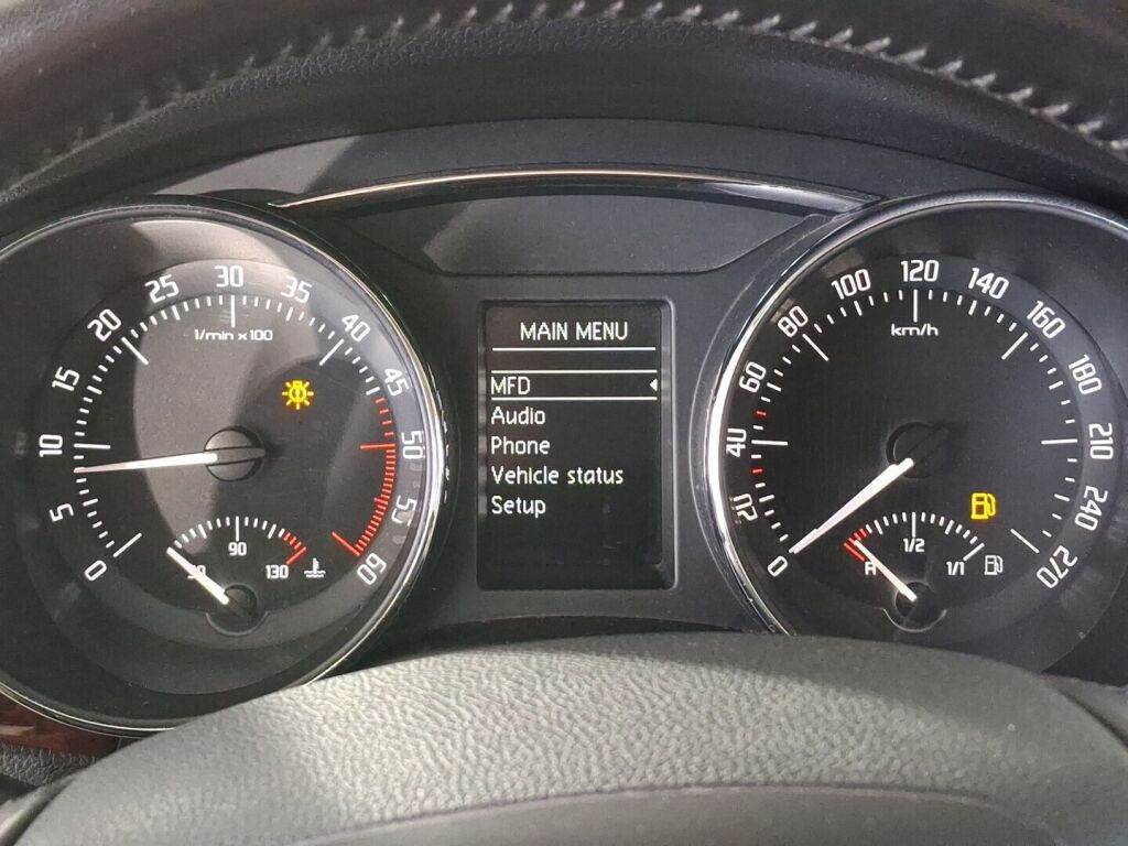 Skoda Superb 2009 Sininen