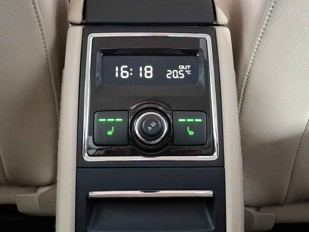Skoda Superb 2009 Sininen