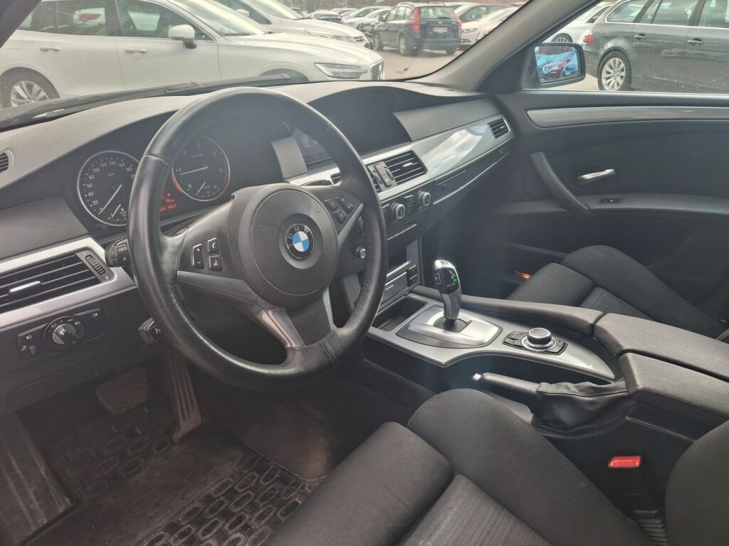 BMW 520 2009 Harmaa