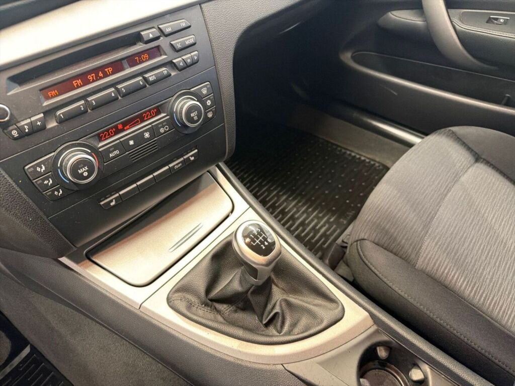 BMW 116 2009 Harmaa