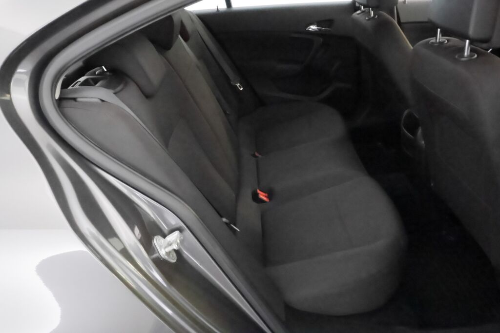 Opel Insignia 2009 Harmaa