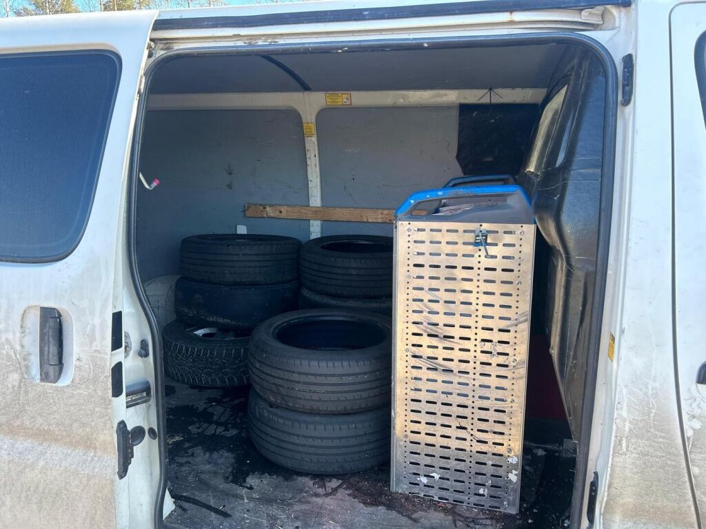 Toyota Hiace 2009 Valkoinen