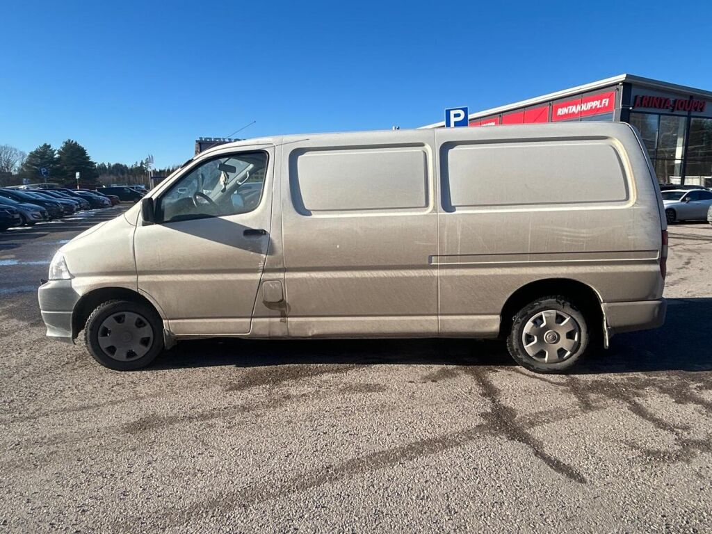 Toyota Hiace 2009 Valkoinen