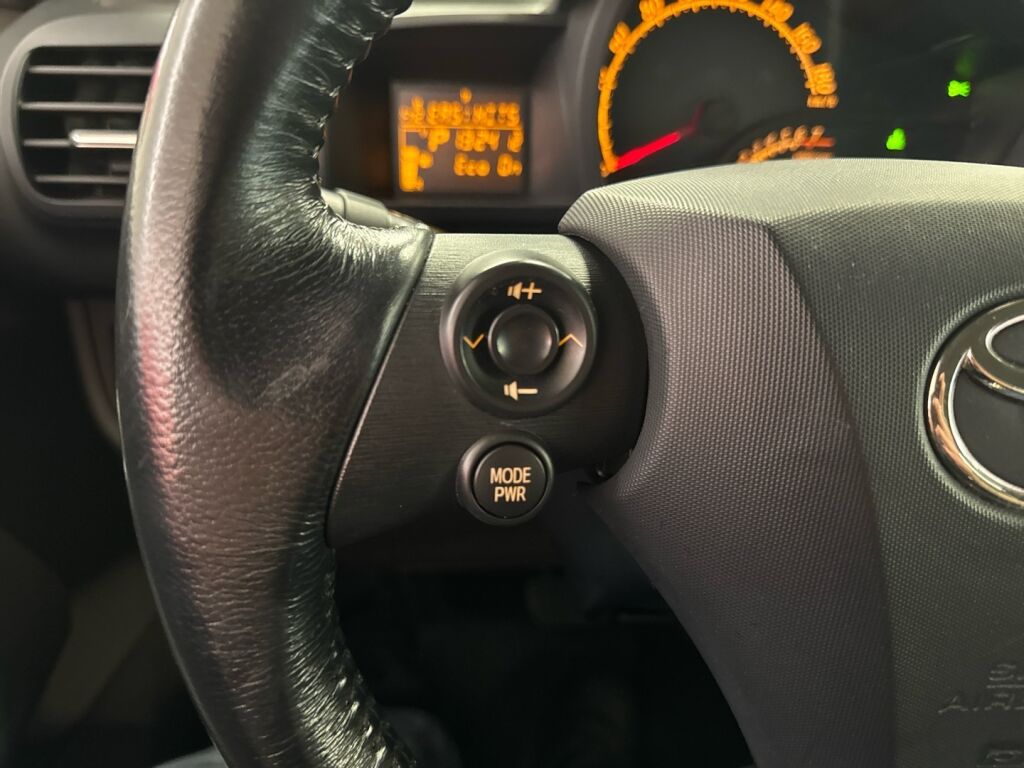 Toyota iQ 2009 Violetti