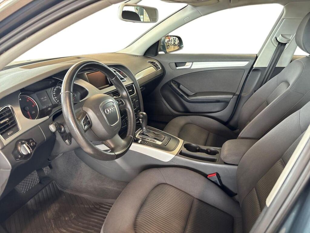 Audi A4 2010 Harmaa