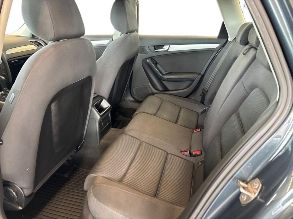 Audi A4 2010 Harmaa