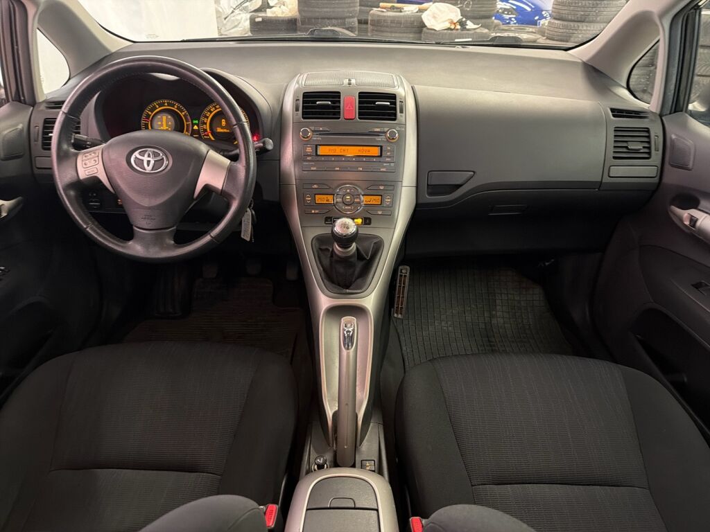 Toyota Auris 2009 Musta
