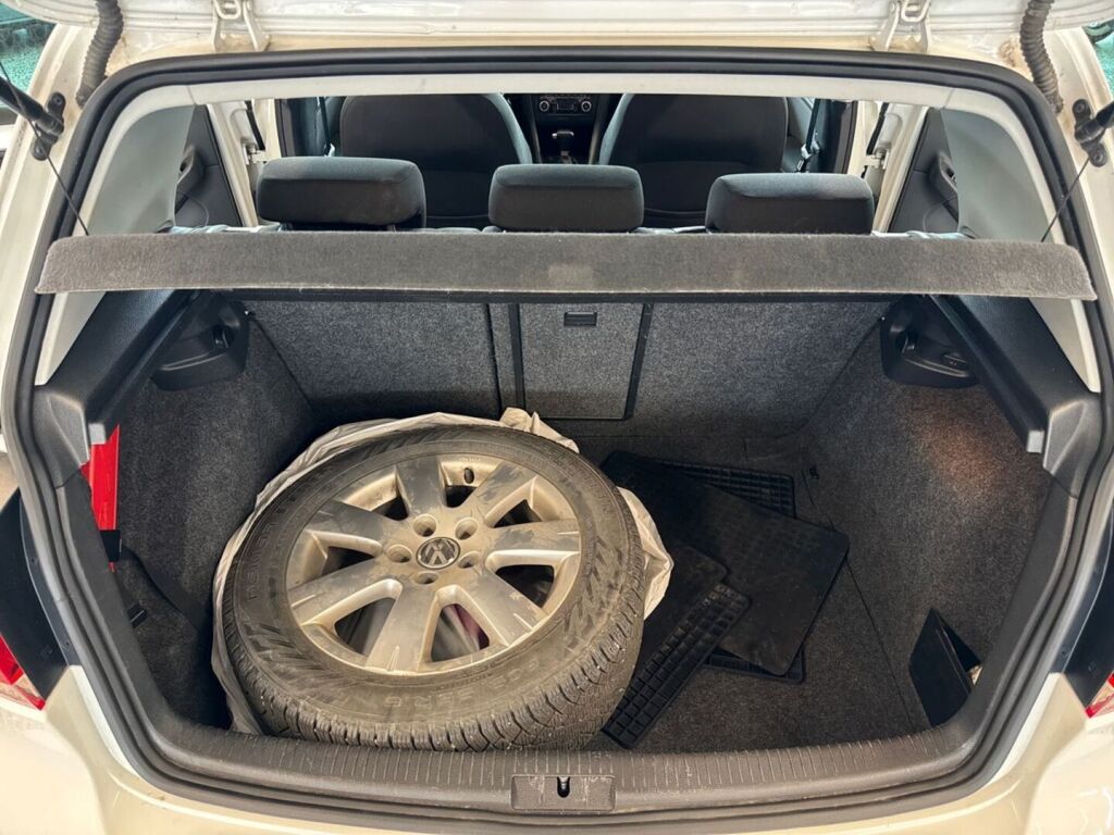 Volkswagen Golf 2009 Valkoinen