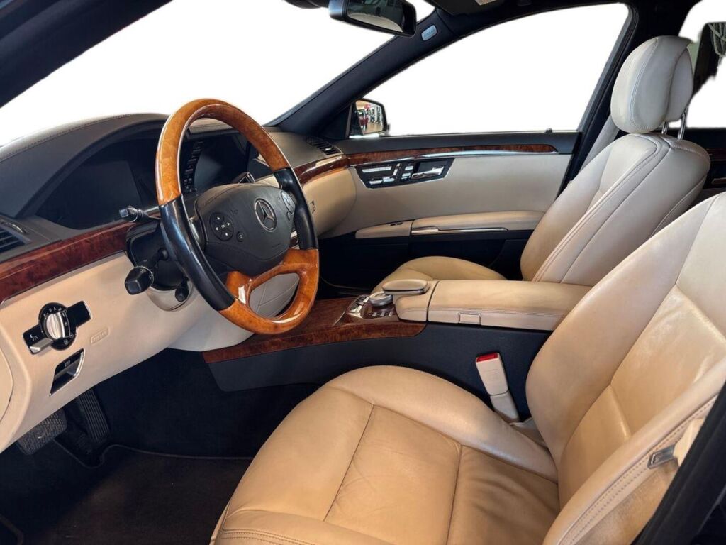 Mercedes-Benz S 2009 Musta