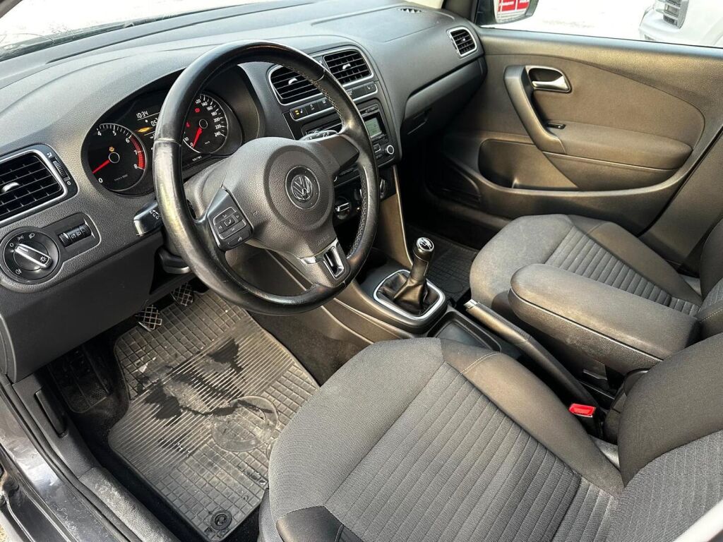 Volkswagen Polo 2010 Harmaa